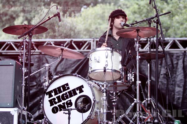 THE RIGHT ONS - 2009-08-01 - PAREDES DE COURA (Portugal) - Praia do Tabuao - 